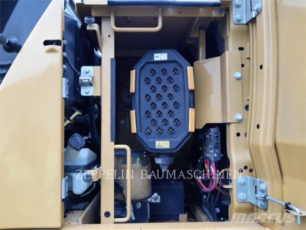 CAT 330GC Гусеничные экскаваторы