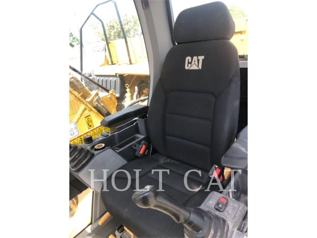 CAT 330GC Гусеничные экскаваторы