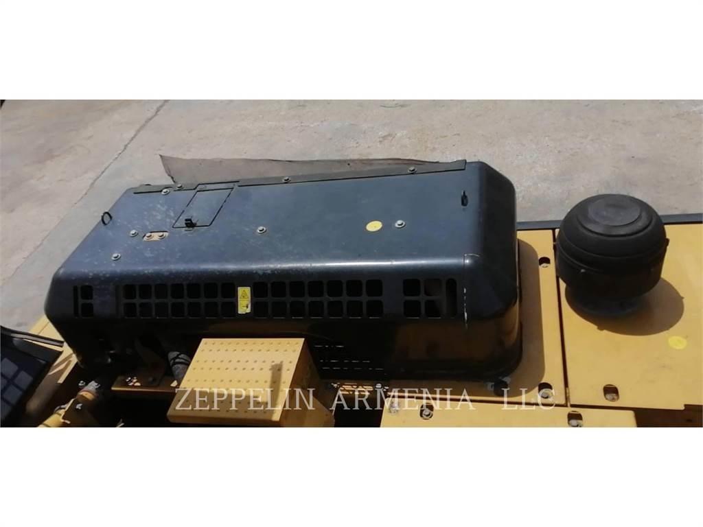 CAT 336D2L Гусеничные экскаваторы