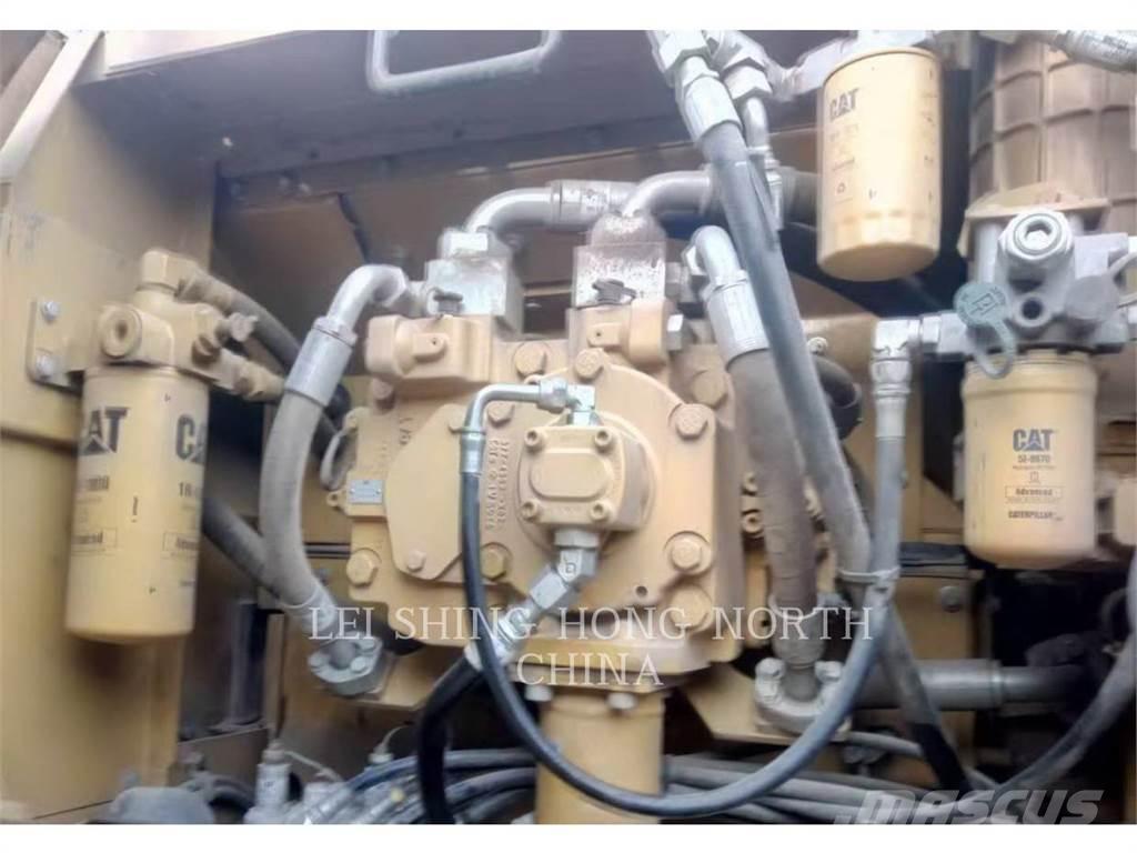 CAT 336D2XE Гусеничные экскаваторы