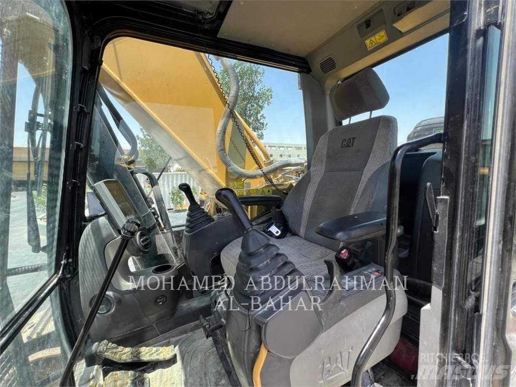 CAT 340D2L Гусеничные экскаваторы