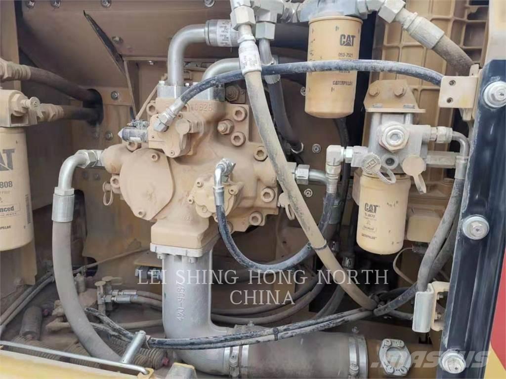 CAT 340D2L Гусеничные экскаваторы