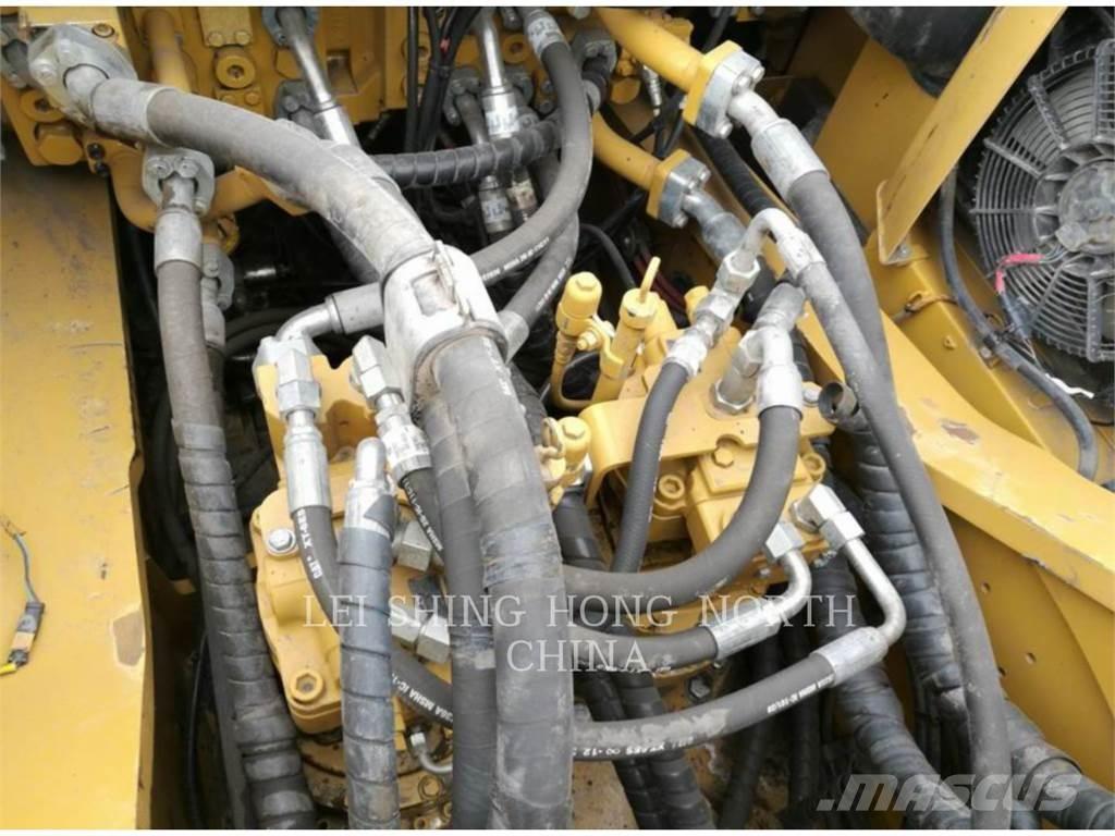 CAT 349D2 Гусеничные экскаваторы