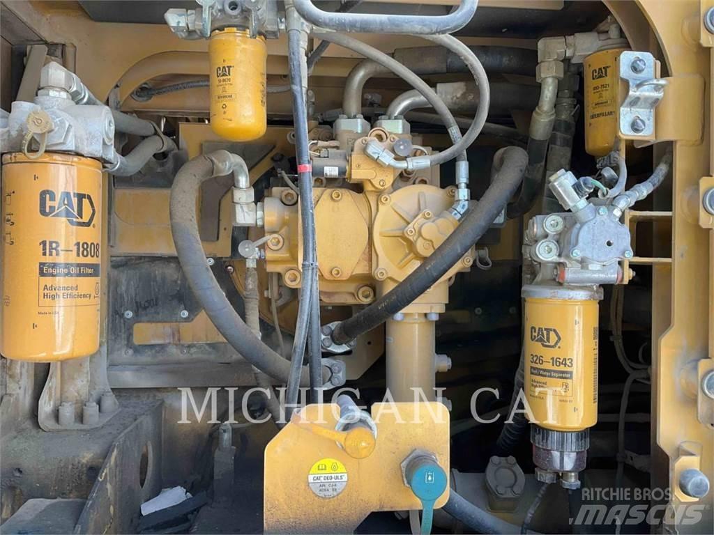 CAT 349FL + Гусеничные экскаваторы