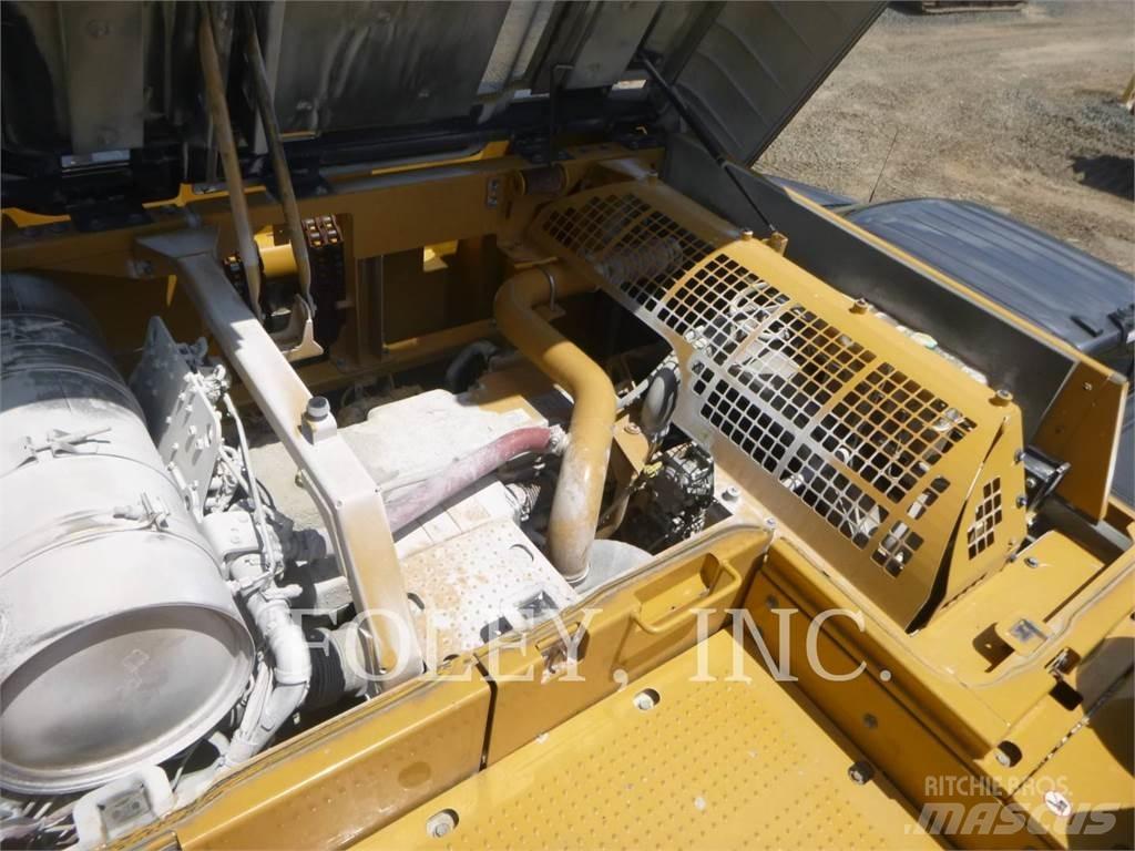 CAT 349FL Гусеничные экскаваторы