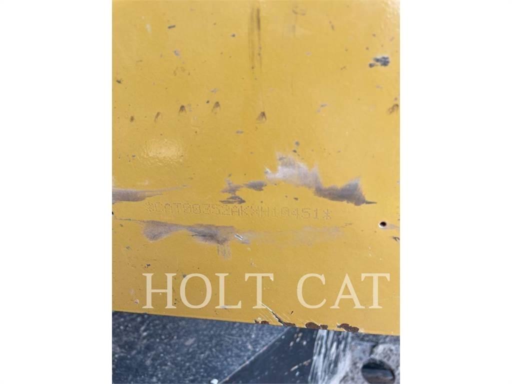 CAT 352 12 TC Гусеничные экскаваторы