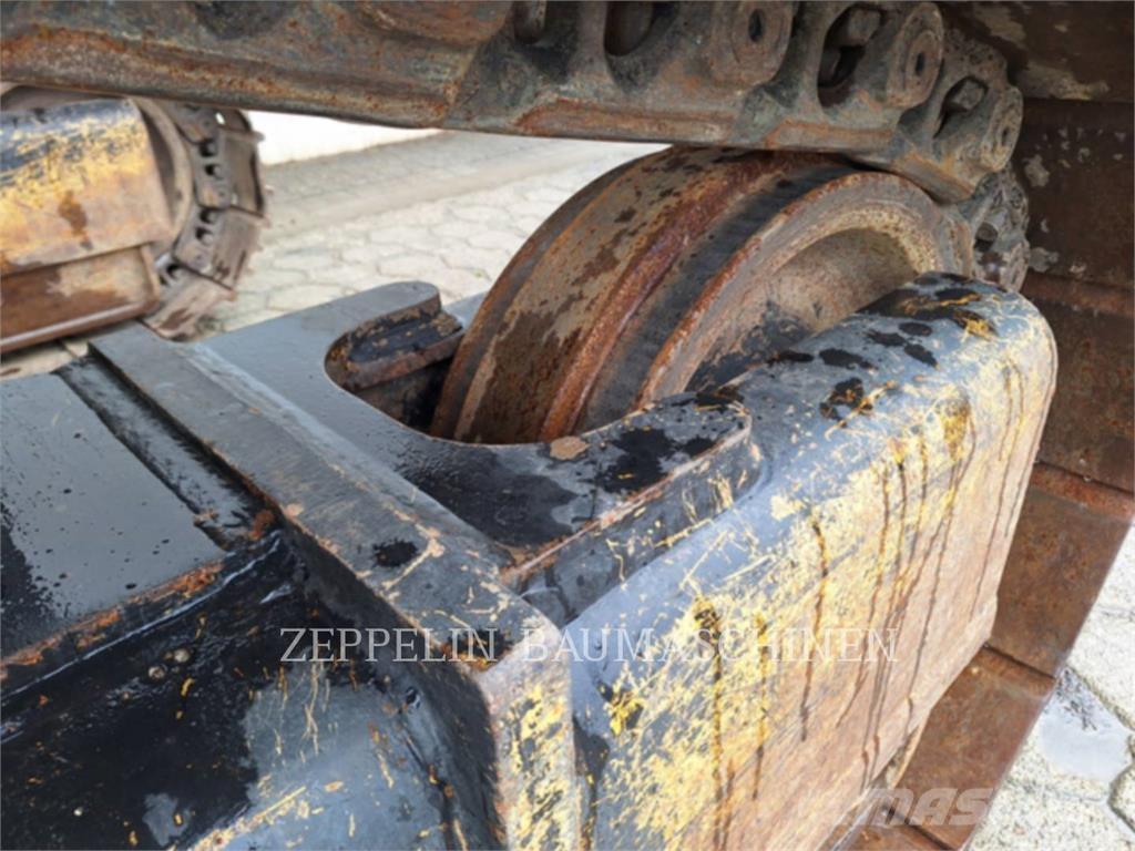 CAT 352FL Гусеничные экскаваторы