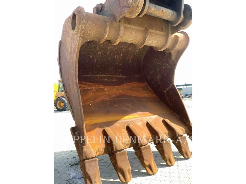 CAT 374FL Гусеничные экскаваторы