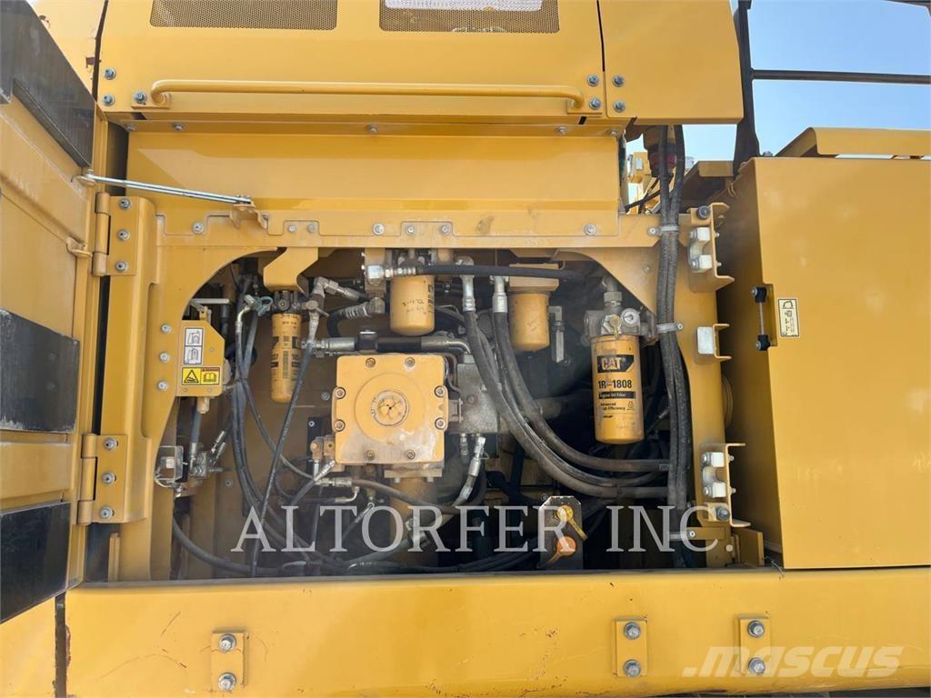 CAT 374FL Гусеничные экскаваторы