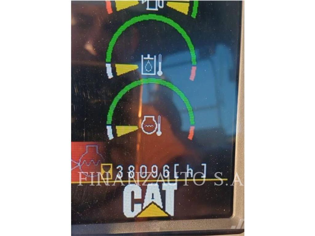 CAT 390DL Гусеничные экскаваторы