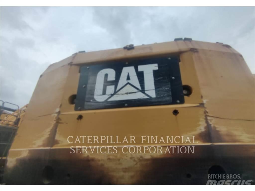CAT 390F Гусеничные экскаваторы