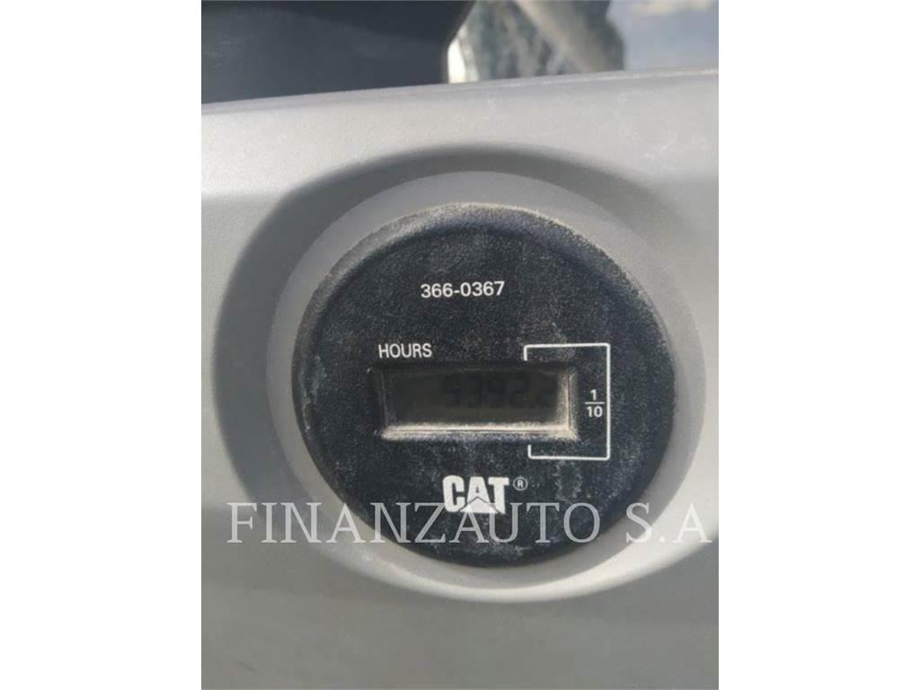 CAT 390F Гусеничные экскаваторы