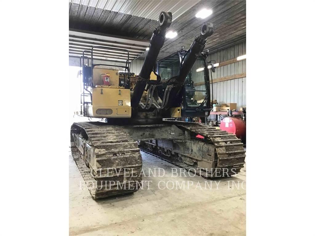CAT 390FL Гусеничные экскаваторы