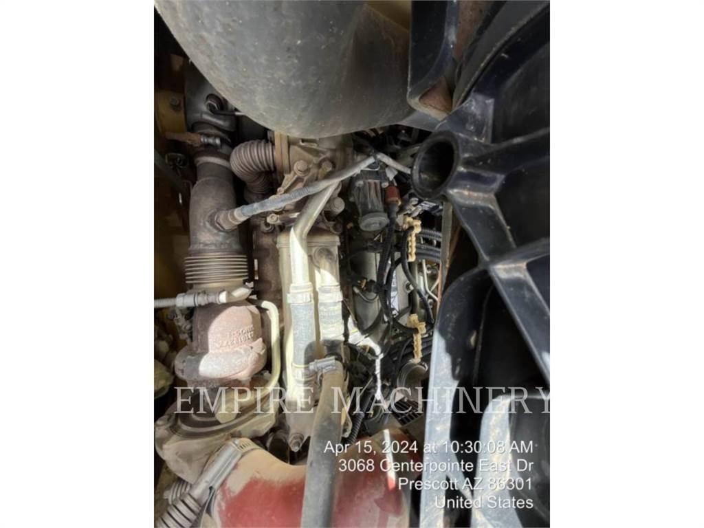 CAT 415F2 4EOP Экскаваторы-погрузчики