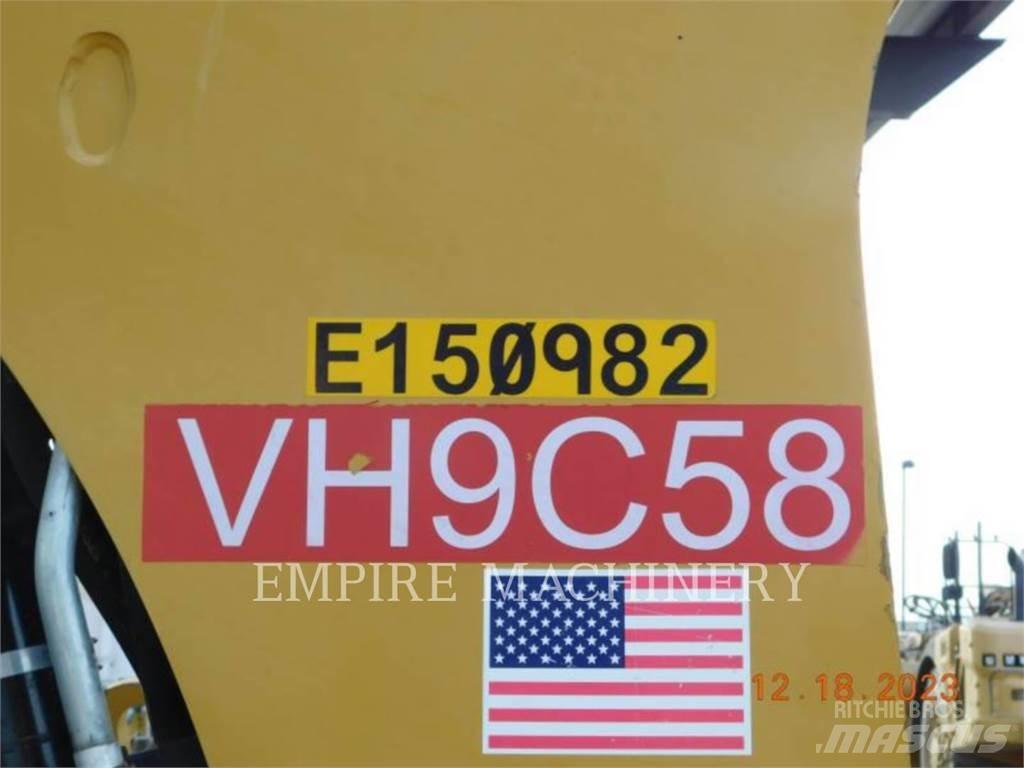 CAT 415F2 4EOP Экскаваторы-погрузчики