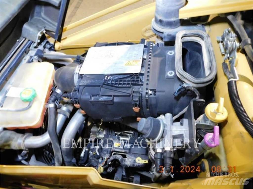 CAT 415F2 4EOP Экскаваторы-погрузчики