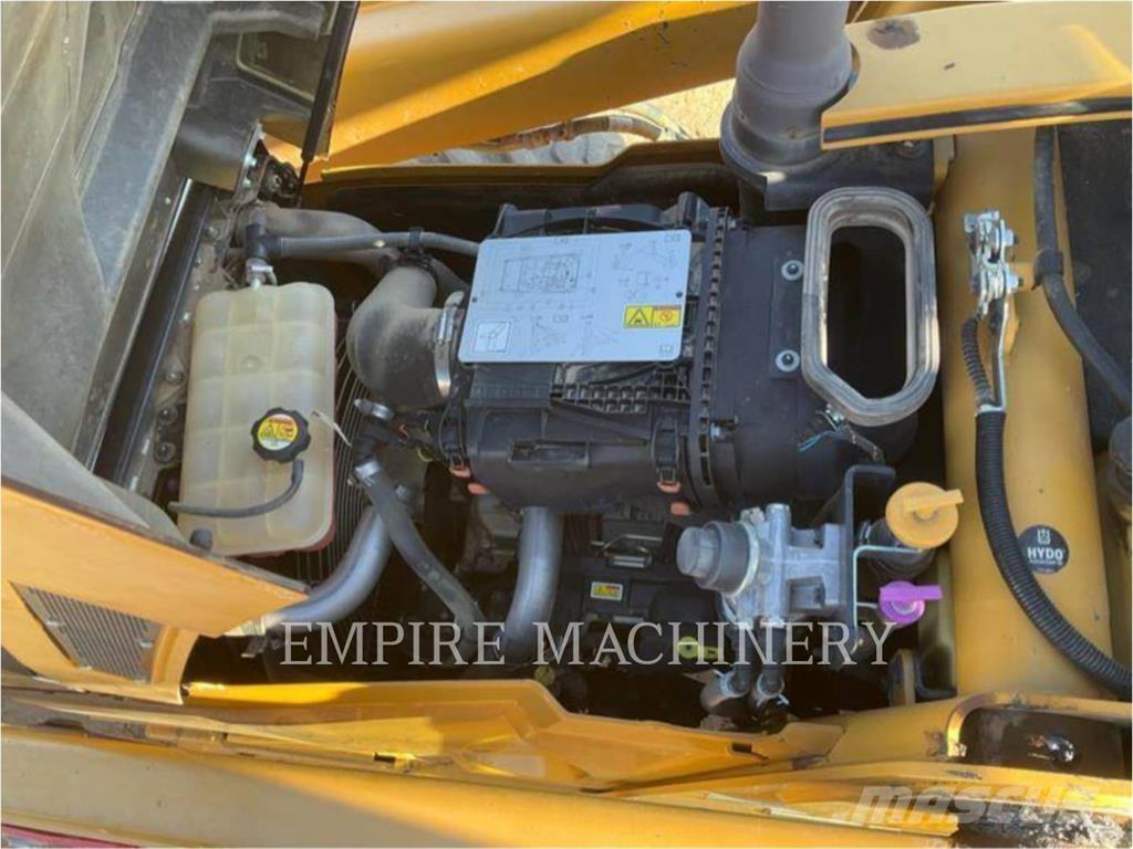 CAT 415F2 IL Фронтальные погрузчики