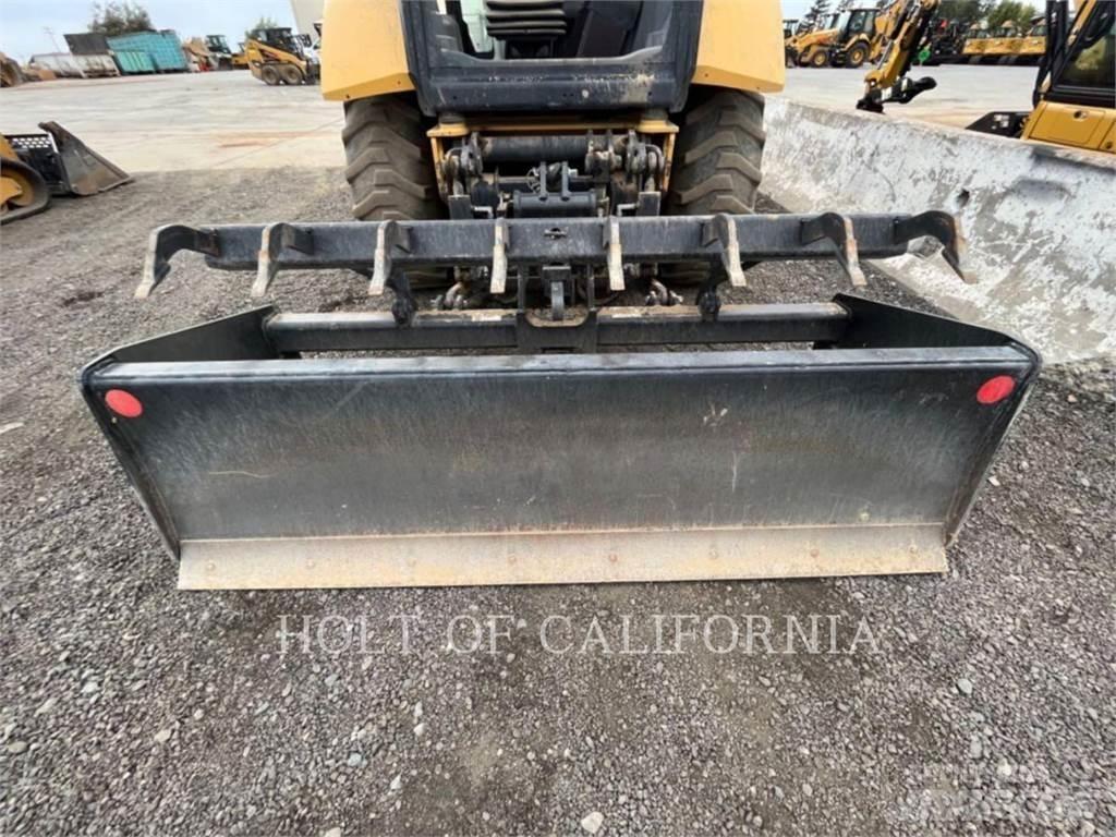 CAT 415F2IL Фронтальные погрузчики