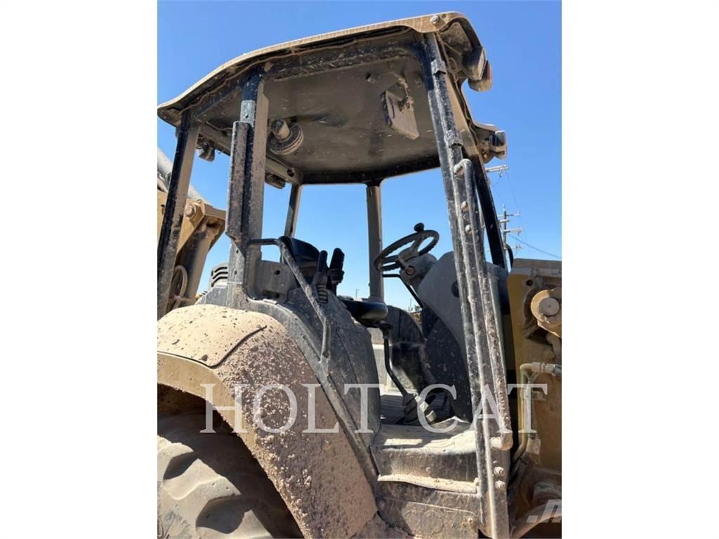 CAT 416 4SX Экскаваторы-погрузчики