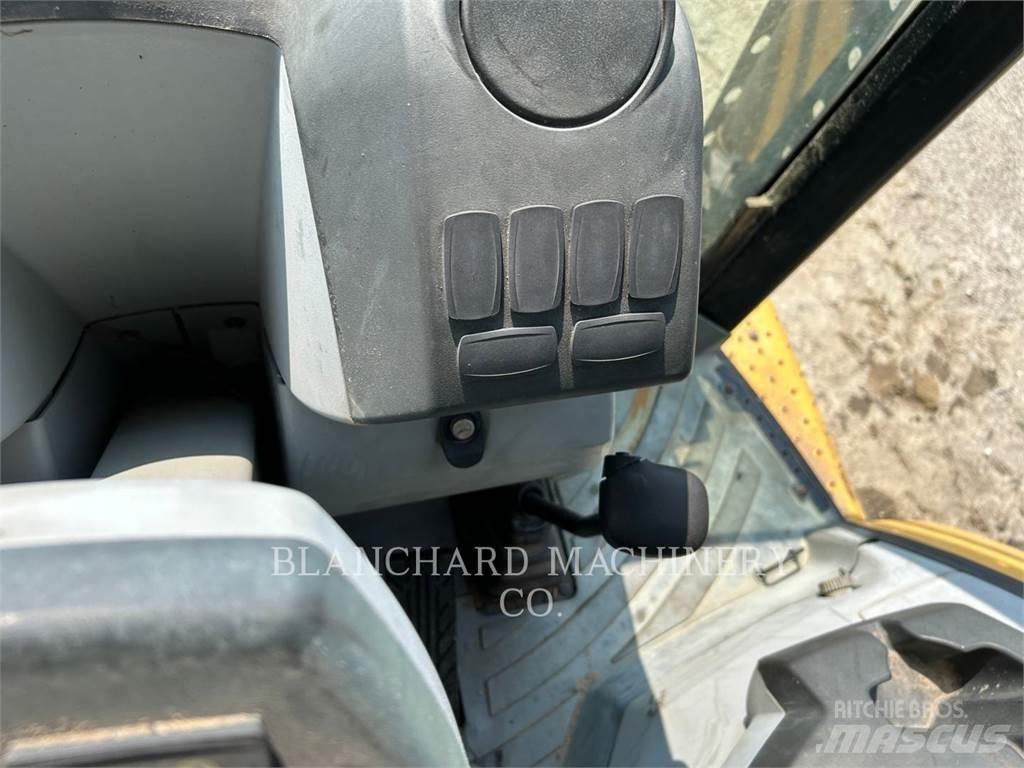 CAT 416FST Экскаваторы-погрузчики