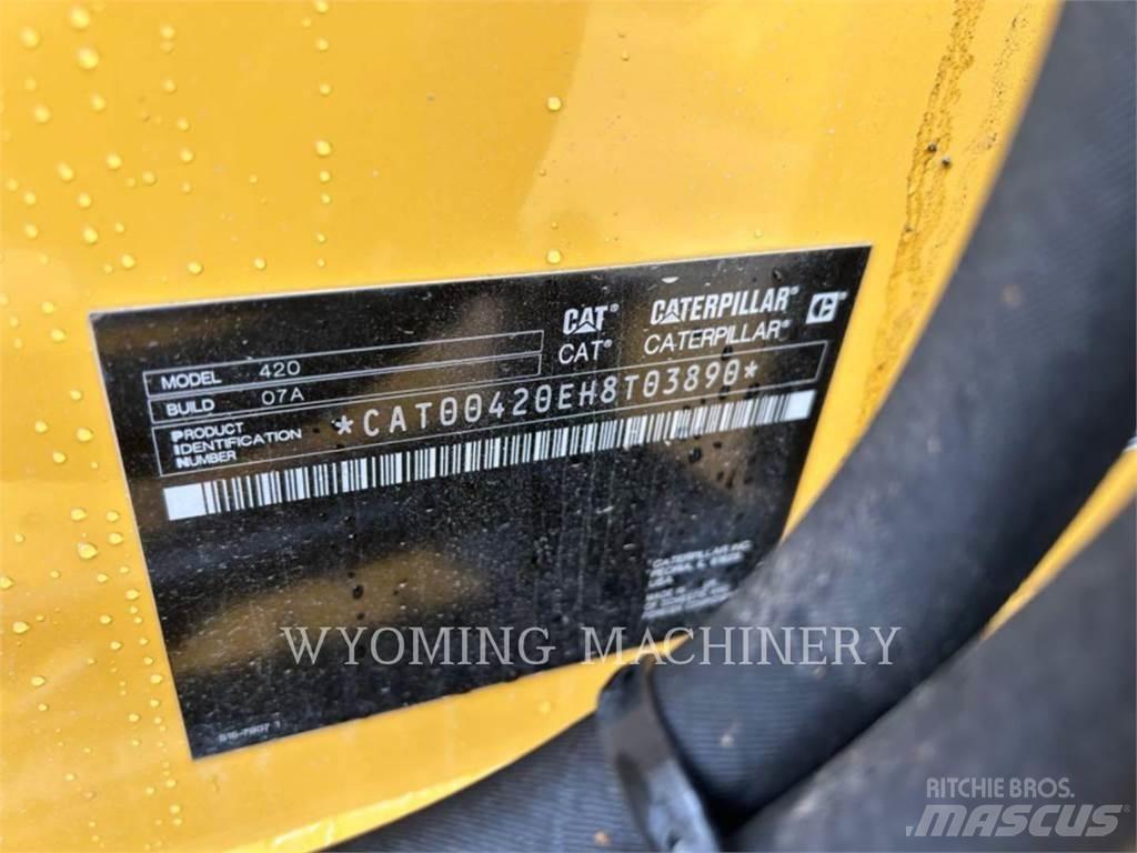 CAT 420 Экскаваторы-погрузчики