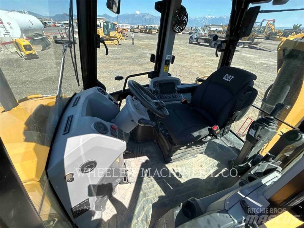 CAT 420 Экскаваторы-погрузчики