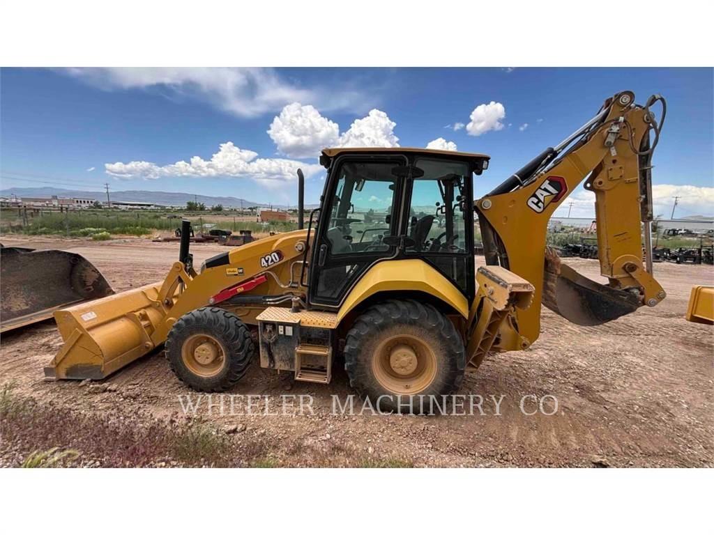 CAT 420 Экскаваторы-погрузчики