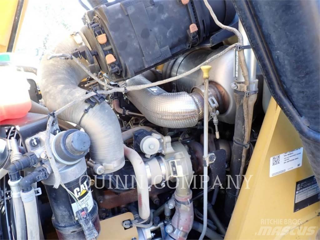 CAT 420 Экскаваторы-погрузчики
