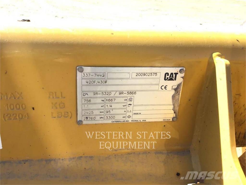 CAT 420 Экскаваторы-погрузчики