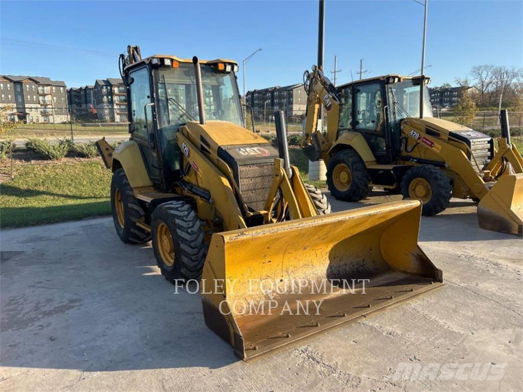 CAT 420-07 Экскаваторы-погрузчики