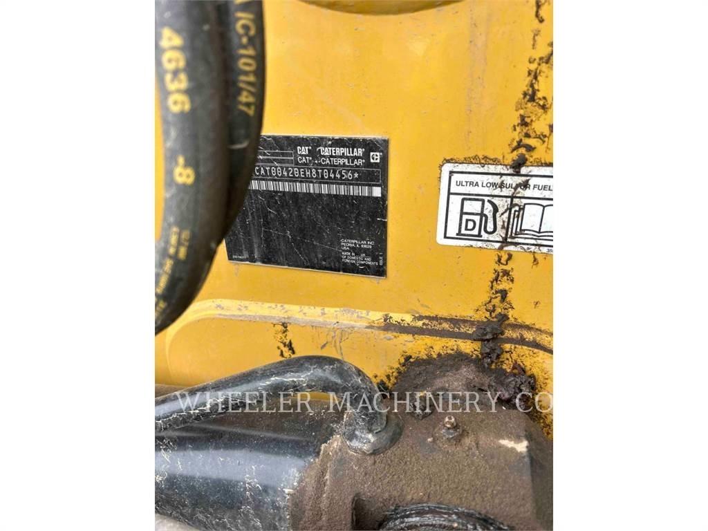 CAT 420 CF Экскаваторы-погрузчики