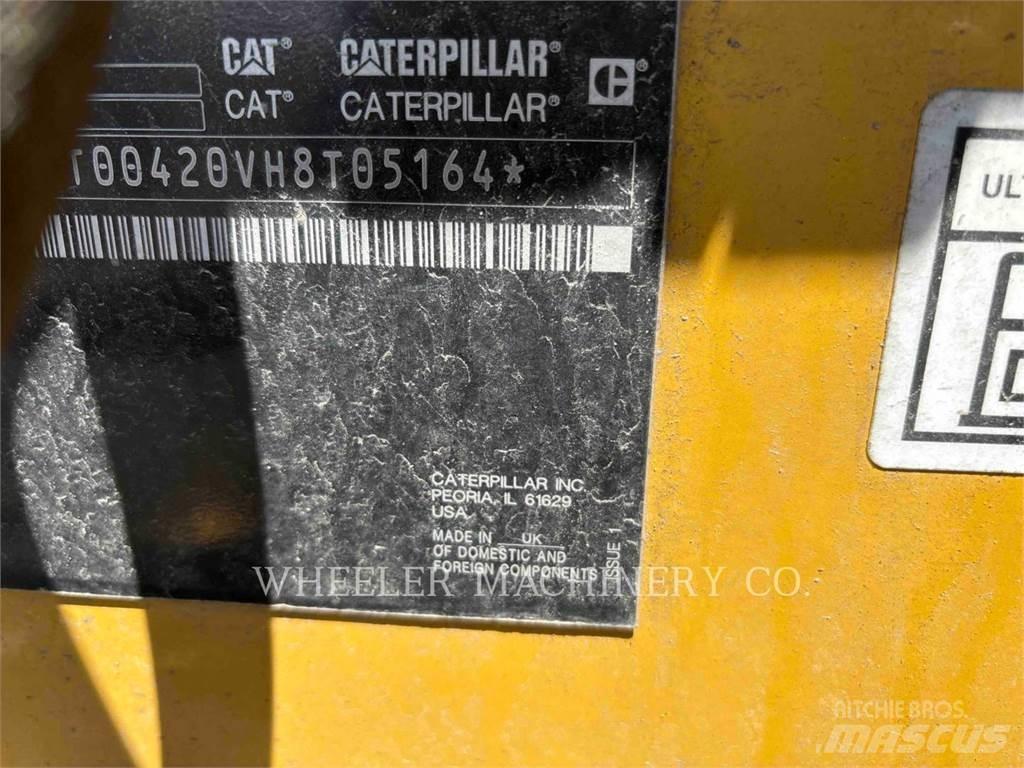 CAT 420 CF Экскаваторы-погрузчики