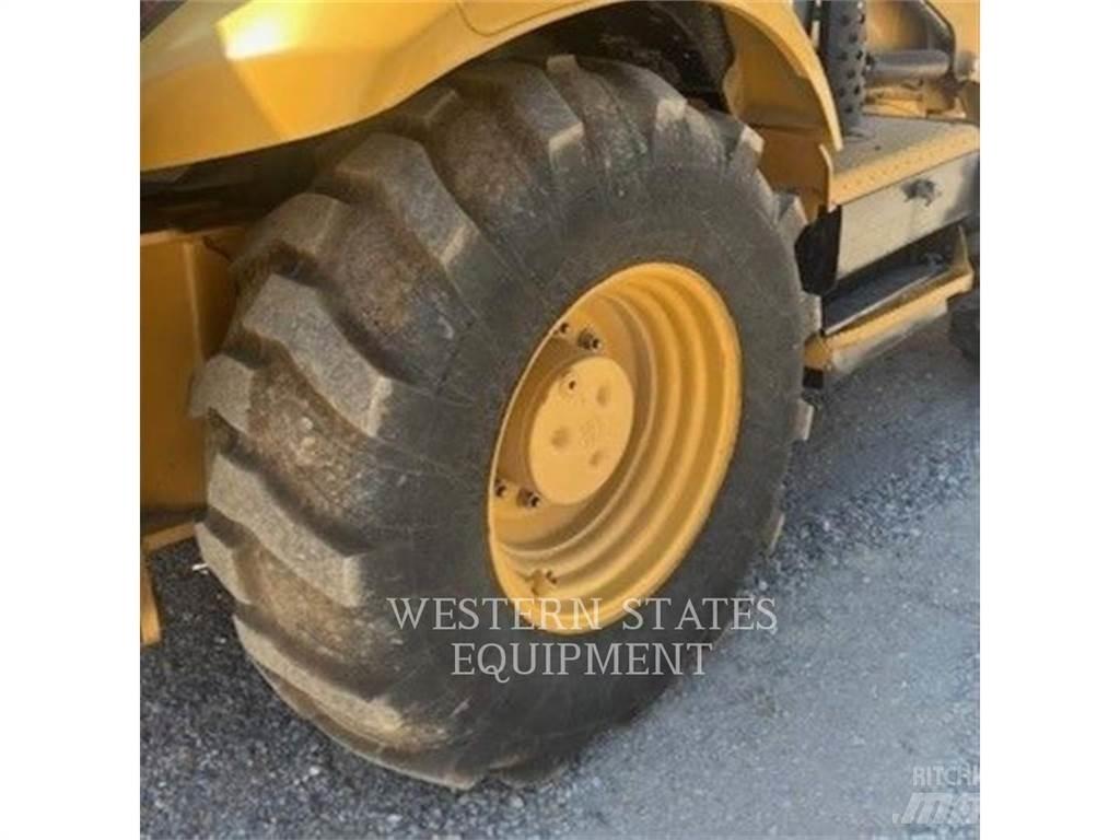 CAT 420F Экскаваторы-погрузчики