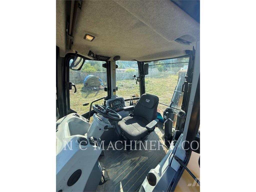 CAT 420F Экскаваторы-погрузчики