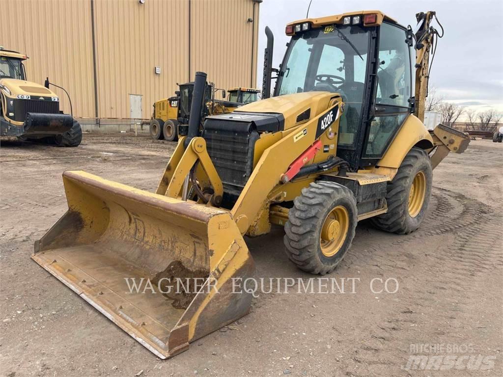 CAT 420F 4WDE Экскаваторы-погрузчики