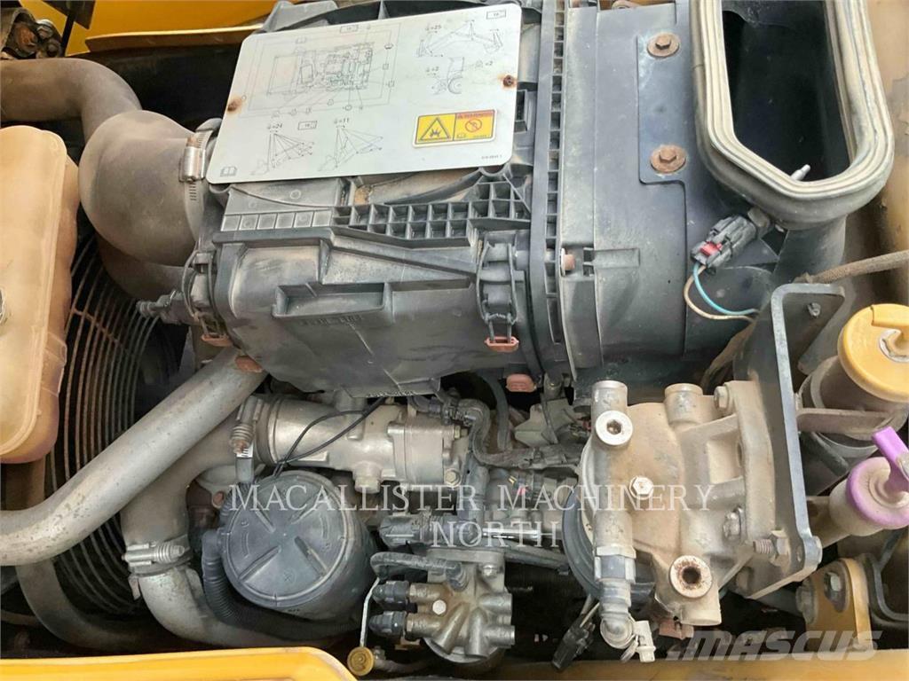 CAT 420F A Экскаваторы-погрузчики