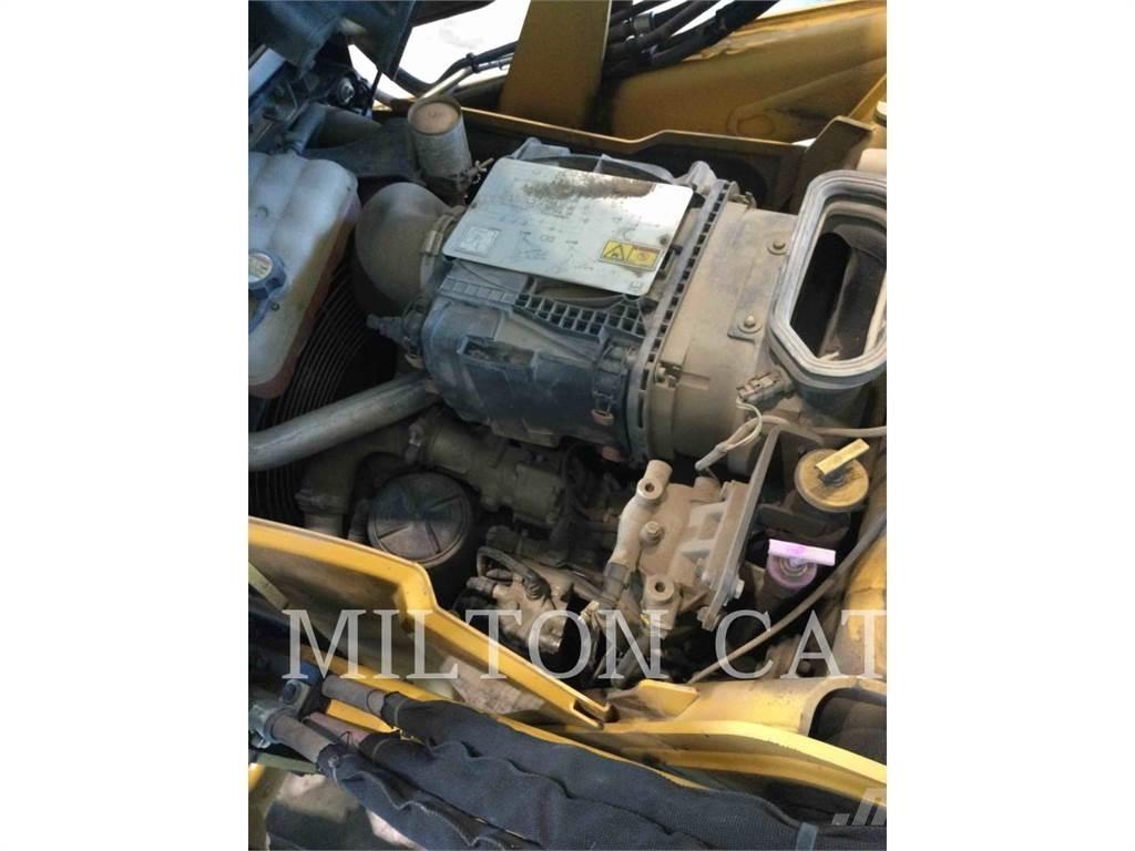 CAT 420F IT Экскаваторы-погрузчики