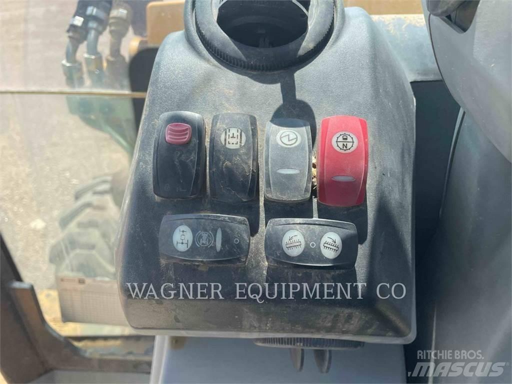 CAT 420F IT4WE Экскаваторы-погрузчики