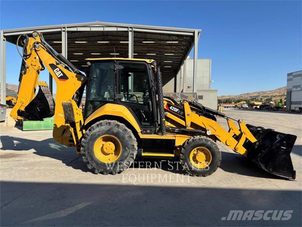 CAT 420F2 Экскаваторы-погрузчики