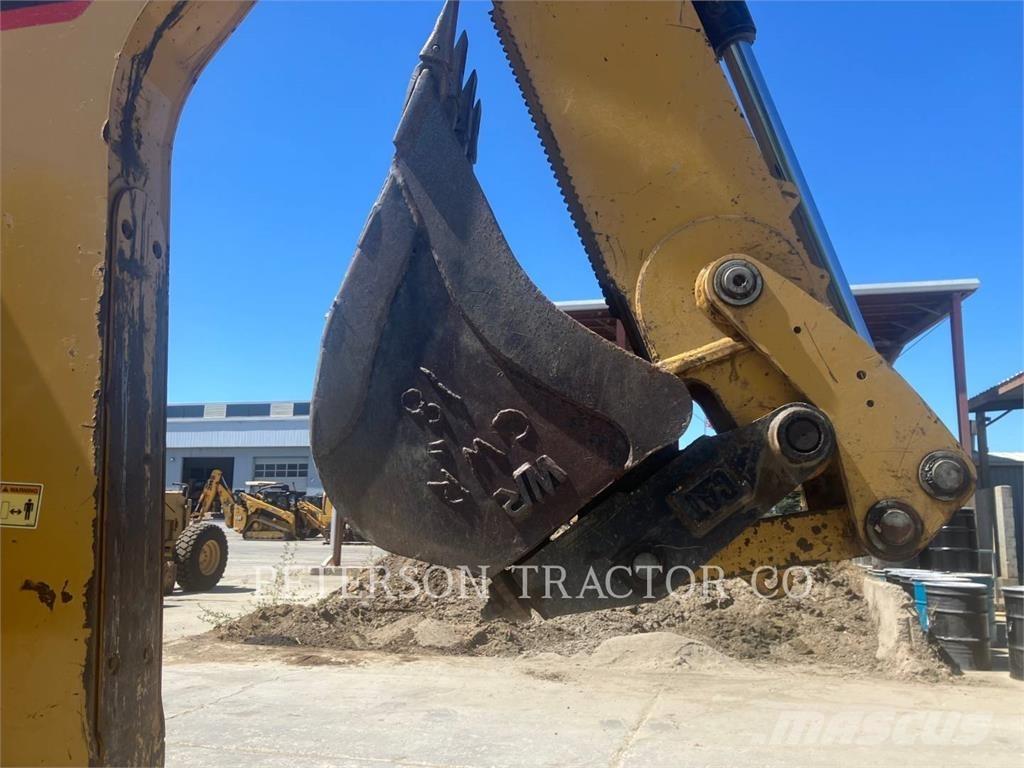 CAT 420F2 Экскаваторы-погрузчики