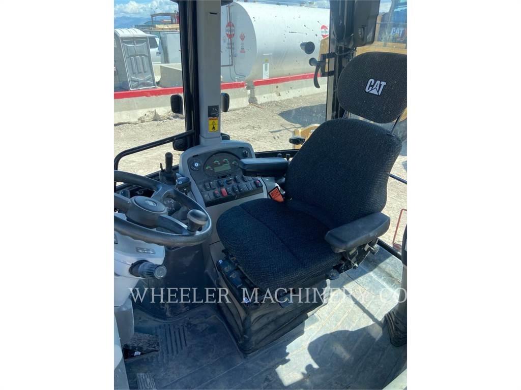 CAT 420F2 Экскаваторы-погрузчики