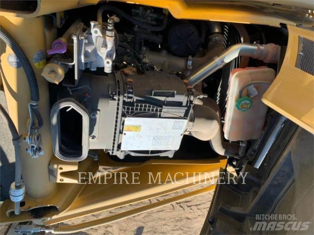 CAT 420F2 4EO Экскаваторы-погрузчики