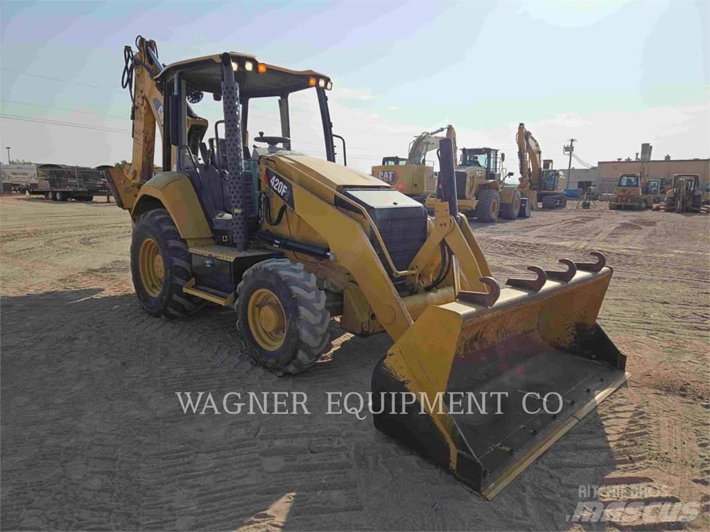 CAT 420F2 4WDE Экскаваторы-погрузчики