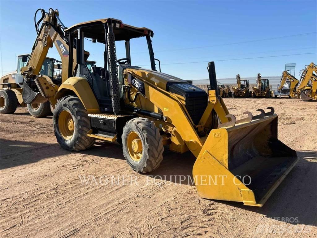 CAT 420F2 4WDE Экскаваторы-погрузчики