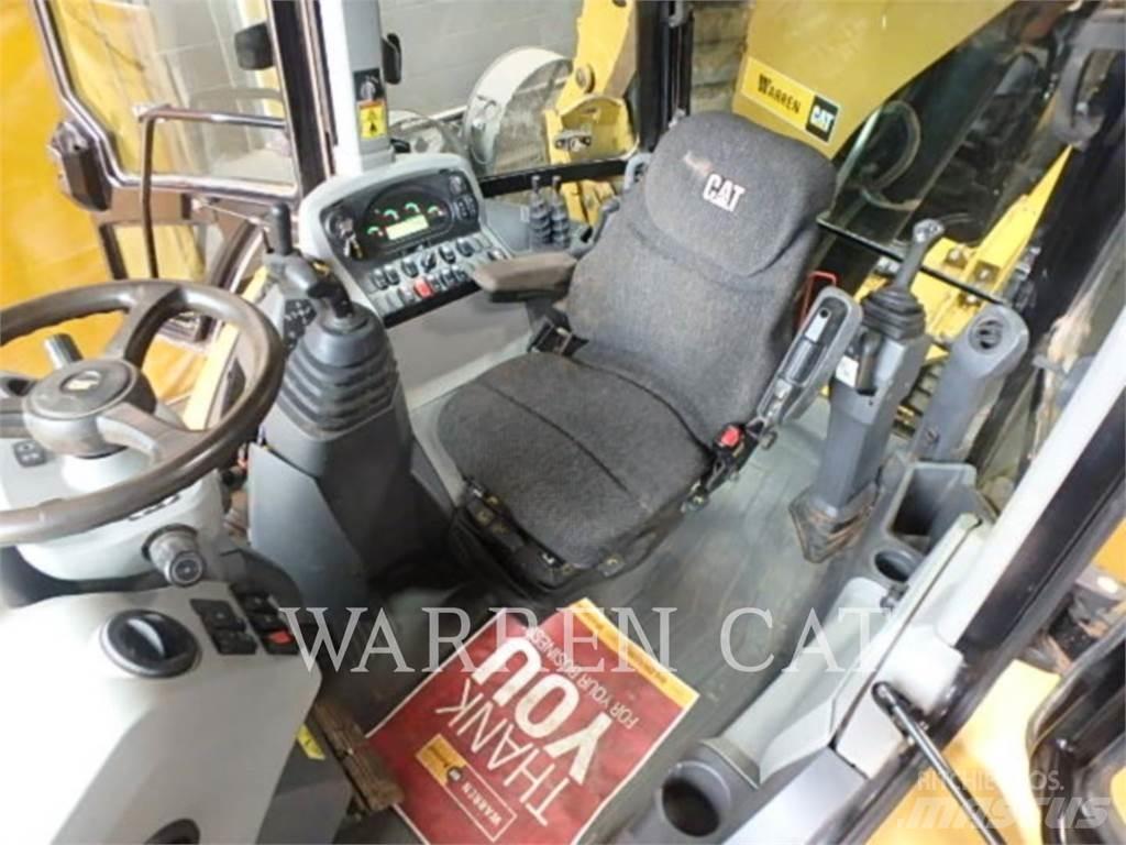 CAT 420F2 AE4T Экскаваторы-погрузчики