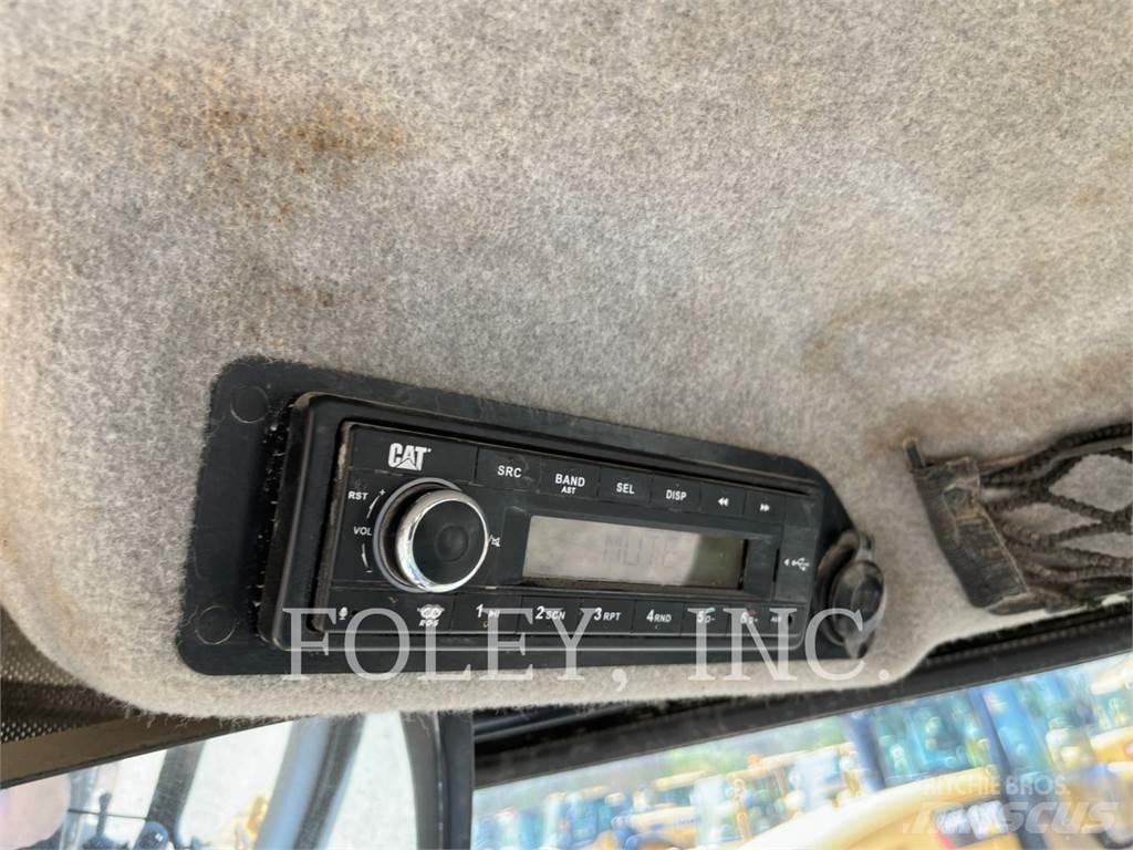 CAT 420F2IT Экскаваторы-погрузчики