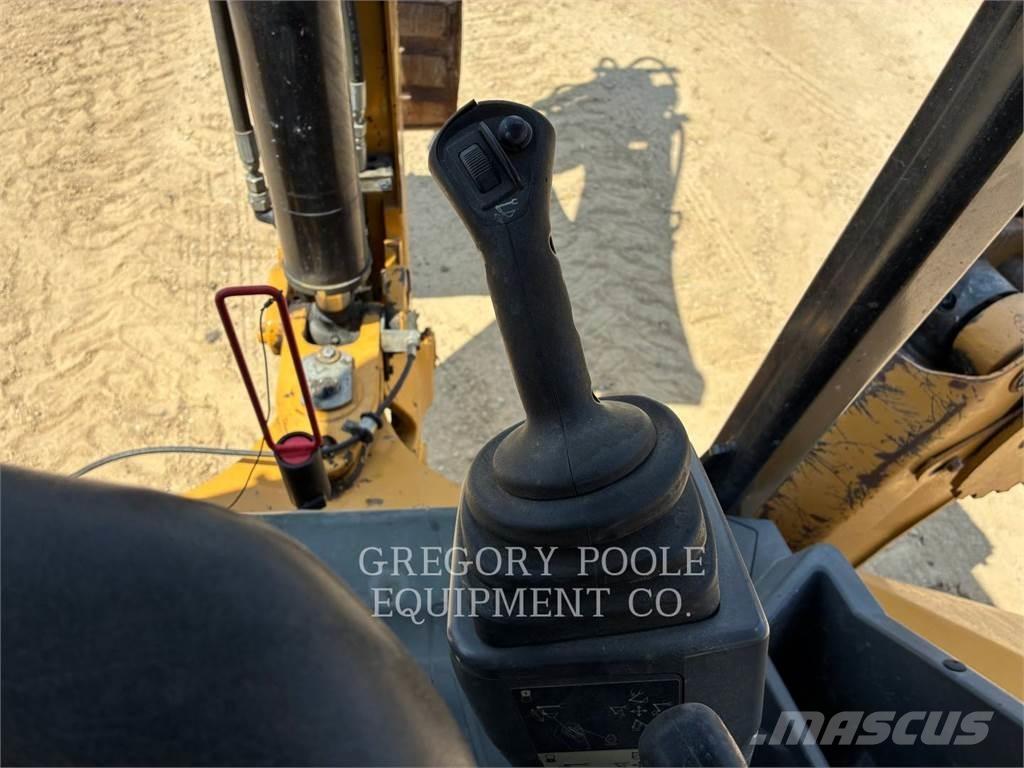 CAT 420F2IT Экскаваторы-погрузчики
