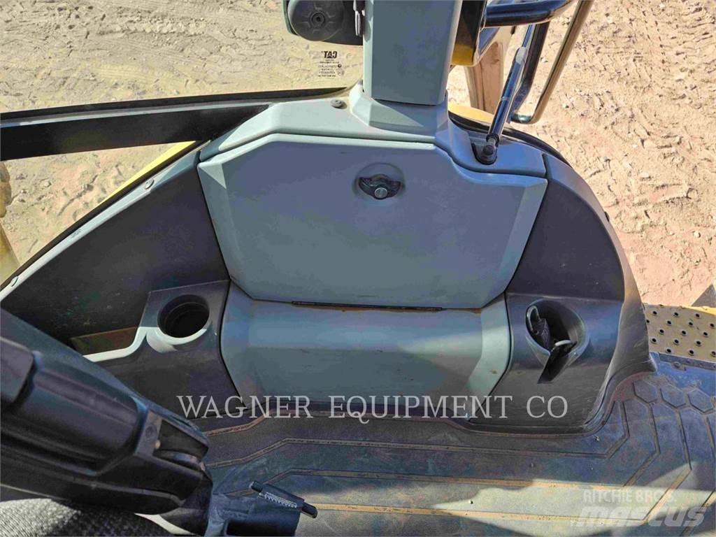 CAT 420F2ST Экскаваторы-погрузчики