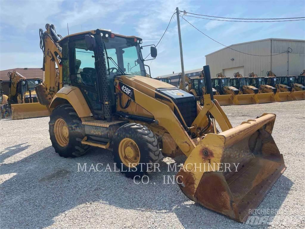 CAT 420F2ST Экскаваторы-погрузчики