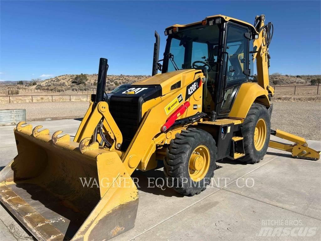 CAT 420F2ST Экскаваторы-погрузчики